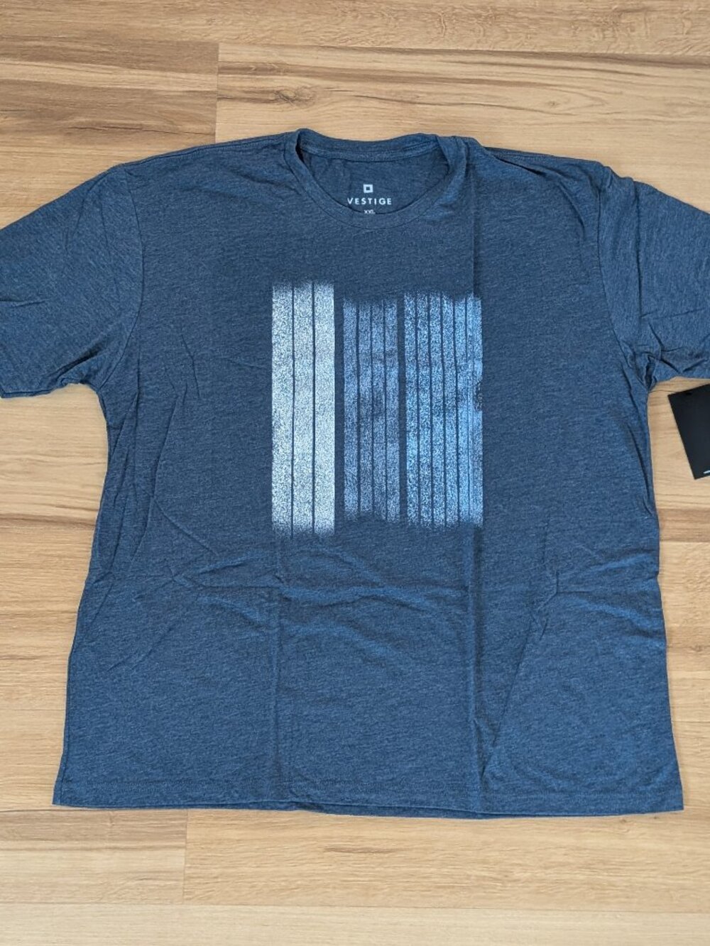NWT Vestige Tri-Blend Graphic Tee Heather Blue Gradient Stripe 2XL Crewneck